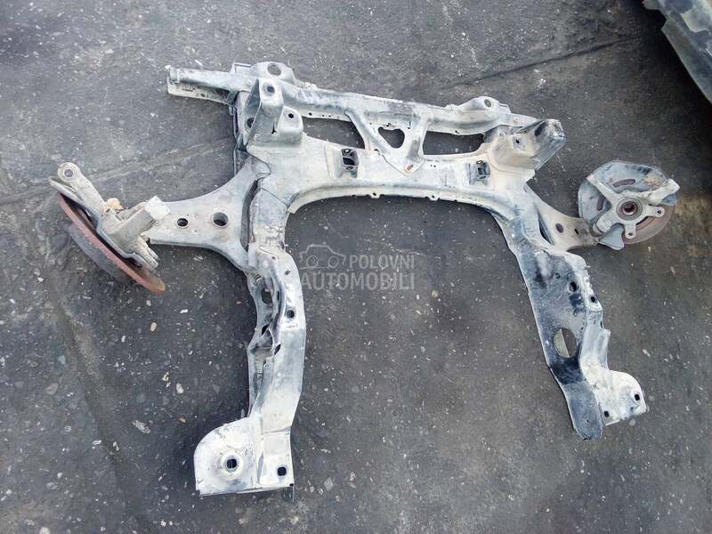 Prednjl most za Mercedes Benz A 160 za 2006. god.