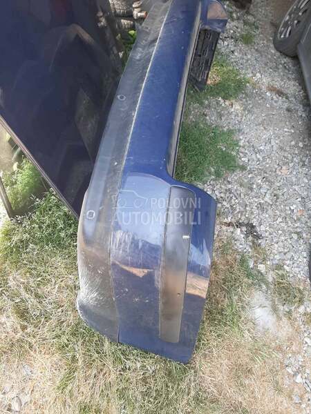 zadnji branik sa senzorima za Volkswagen Passat B5.5 od 2001. do 2005. god.