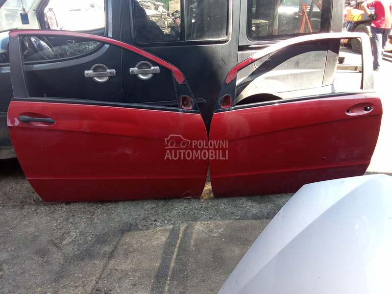 Brata ,limarija A 169 za Mercedes Benz A 150 za 2005. god.