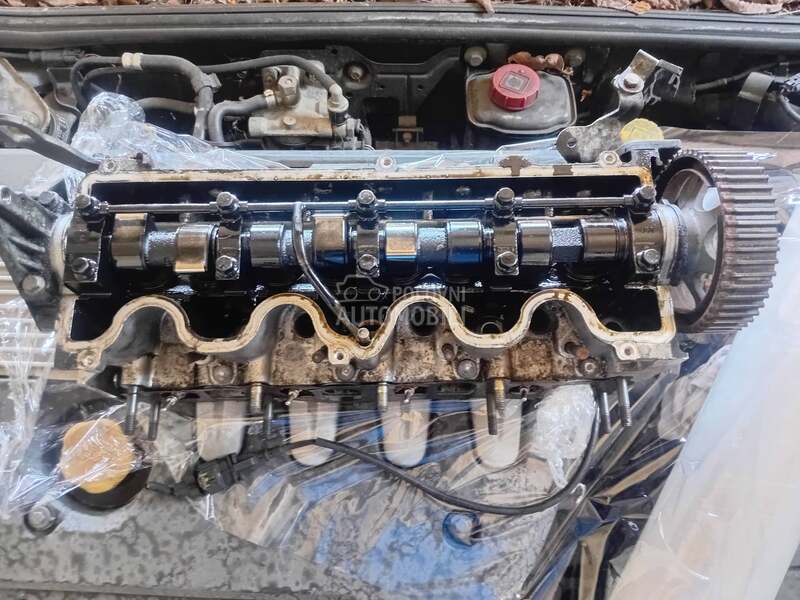 glava motora za Alfa Romeo 147, 156 od 2000. do 2009. god.