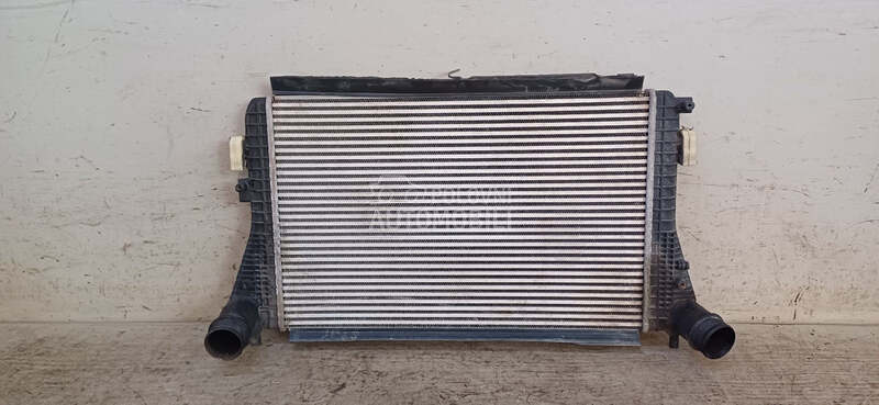 INTERKULER za Volkswagen Passat B7