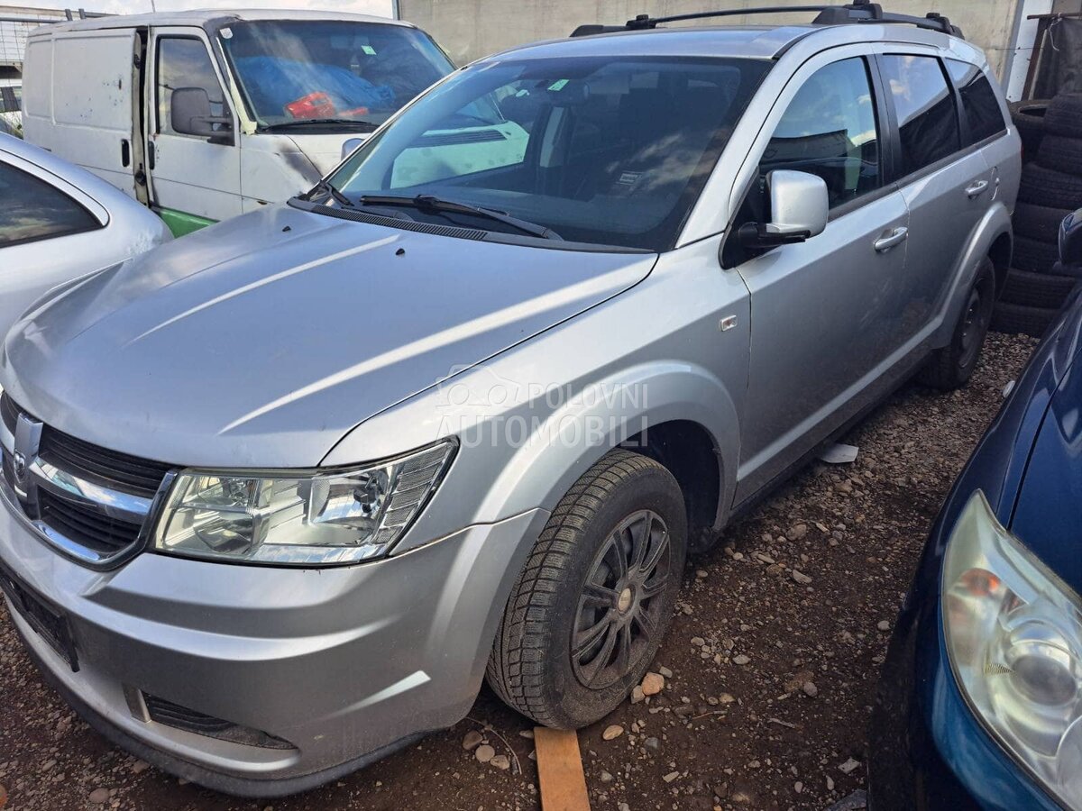 Dodge Journey 20 CRD 2010. god. -  kompletan auto u delovima