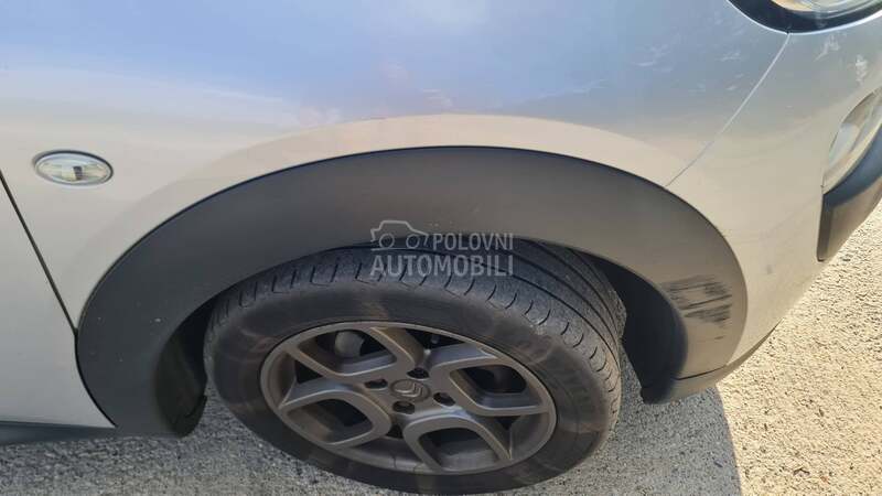 lajsna rub za Citroen C4 Cactus od 2014. do 2017. god.