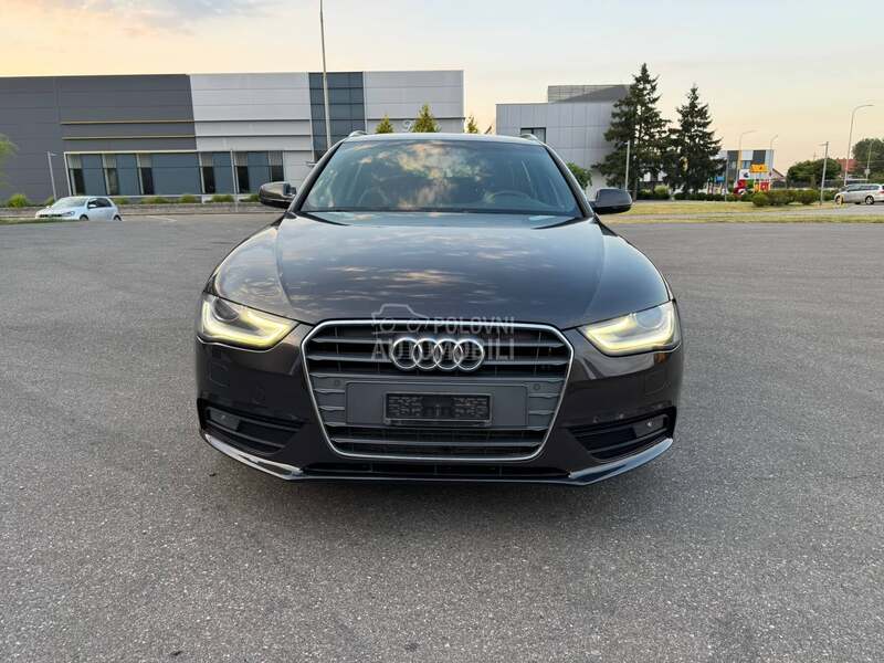 Audi A4 2013 photo 3