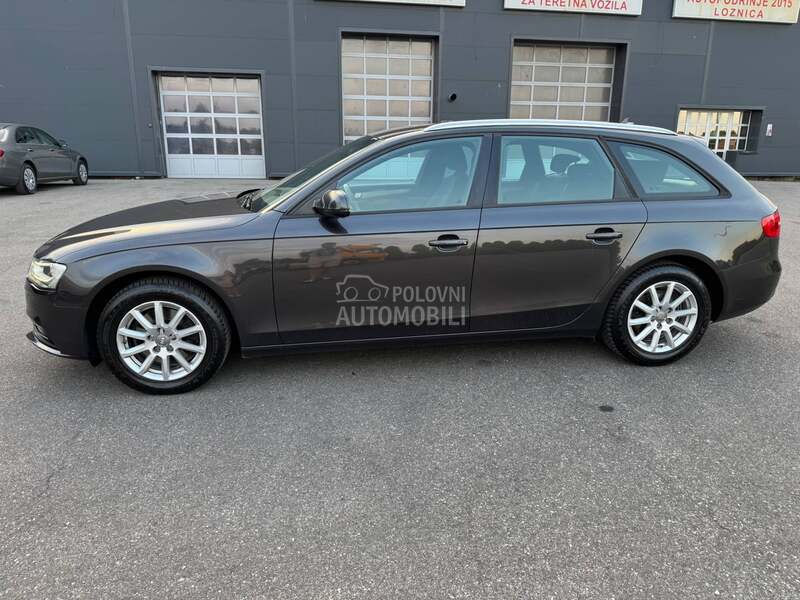 Audi A4 2013 photo 5