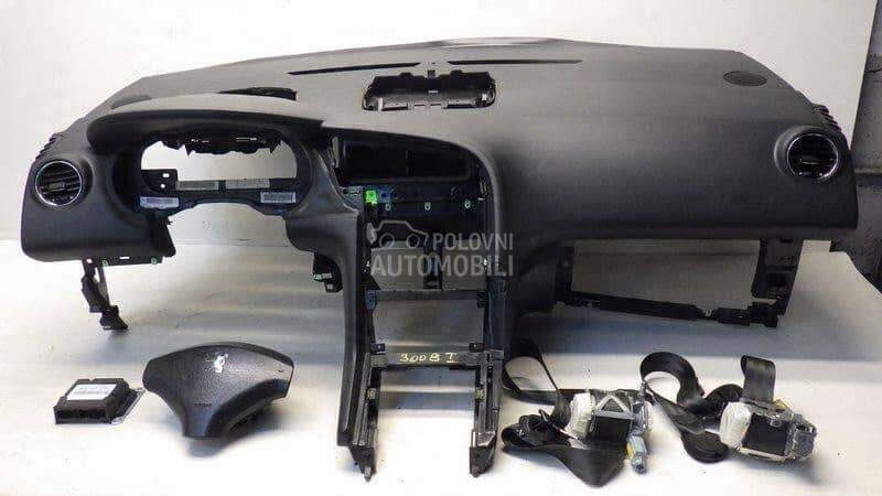 Instrument tabla i airbagovi za Peugeot 3008, 5008 od 2008. do 2015. god.