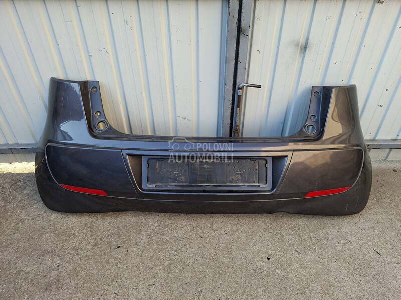 zadnji branik za Mitsubishi Colt