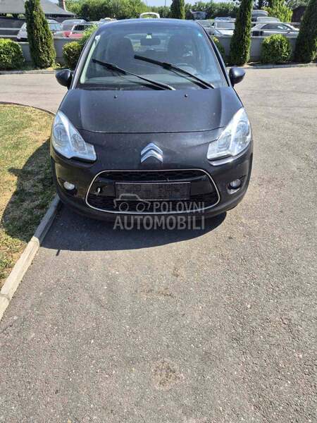 Citroen C3 2011. god. -  kompletan auto u delovima