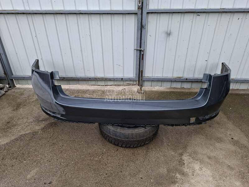 zadnji branik karavan za Škoda Superb