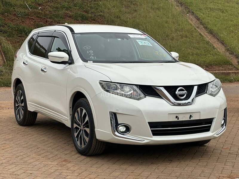 Nissan X-Trail 14-17 god -  kompletan auto u delovima