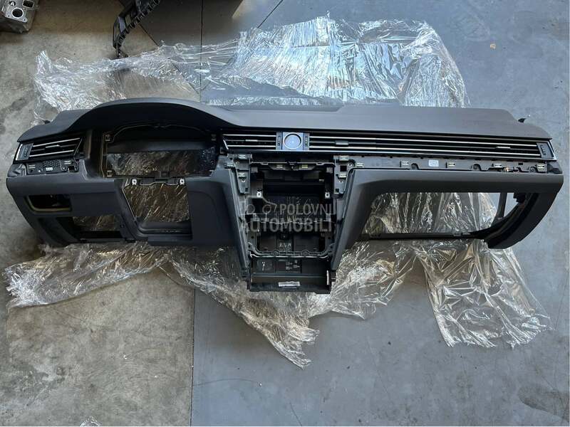 Tabla za Volkswagen Passat B8 od 2014. do 2023. god.