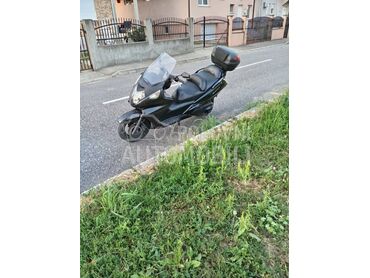 Honda Silverwing400 (može zamena), 22.000 €, 2006. , 396 cm3, 33.000 km, 25kW (34 KS), Scooter, Šabac
