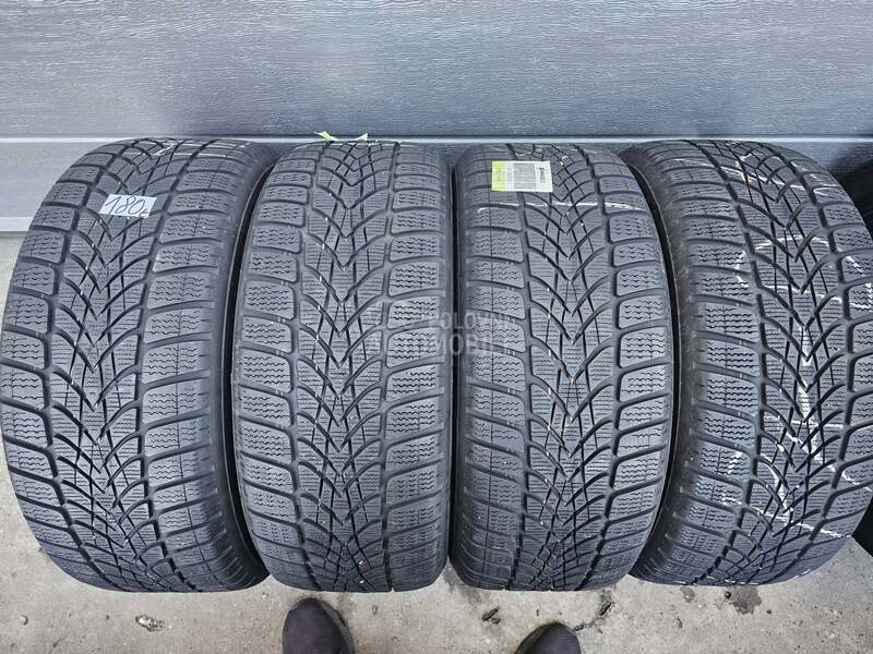 Dunlop 225/50 R17 Zimska