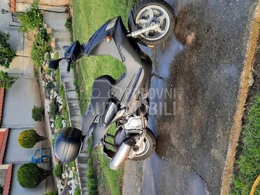 Benelli velvet, 1.350 €, 2005. , 400 cm3, 30.000 km, 25kW (34 KS), Scooter, Požarevac