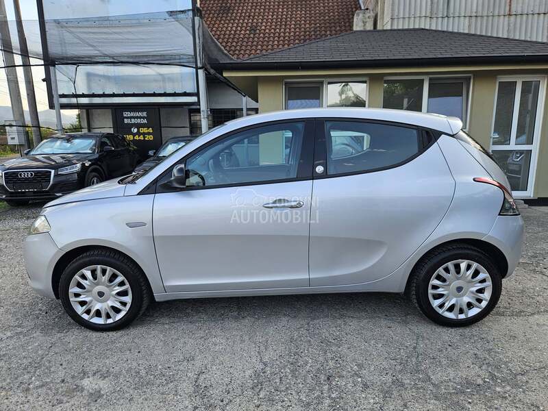 Lancia Ypsilon 2012 photo 3