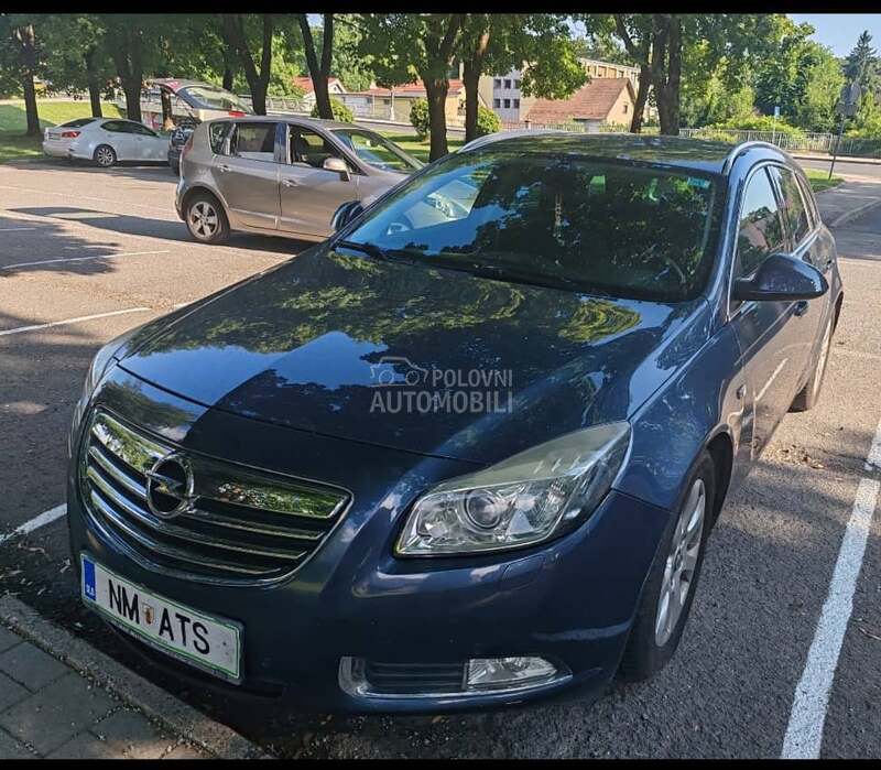Levi Far xsenon za Opel Insignia od 2009. do 2013. god.