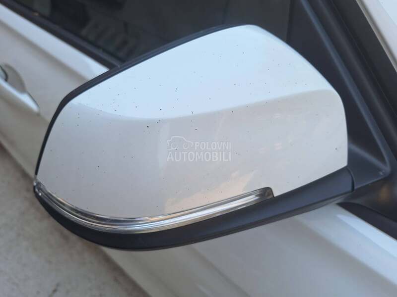 Retrovizor desni beli F30/31 za BMW 315, 316, 318 ... od 2011. do 2018. god.