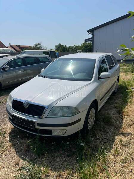 Škoda Octavia 2006. god. -  kompletan auto u delovima