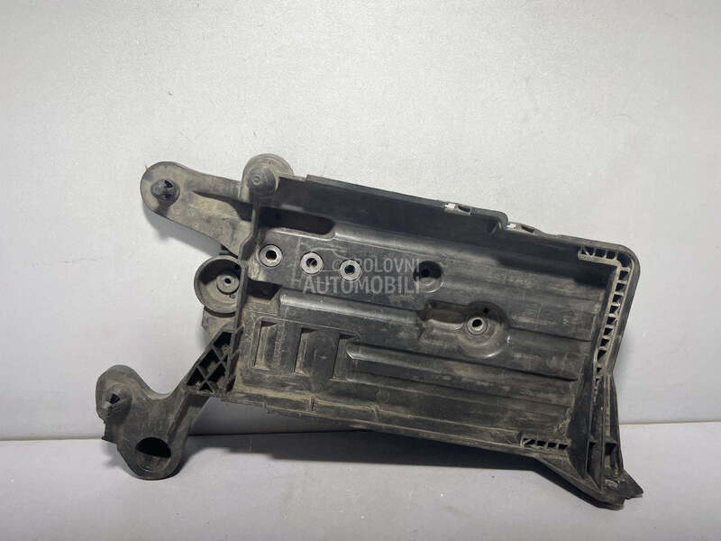 NOSAC AKUMULATORA za Volkswagen Passat B8