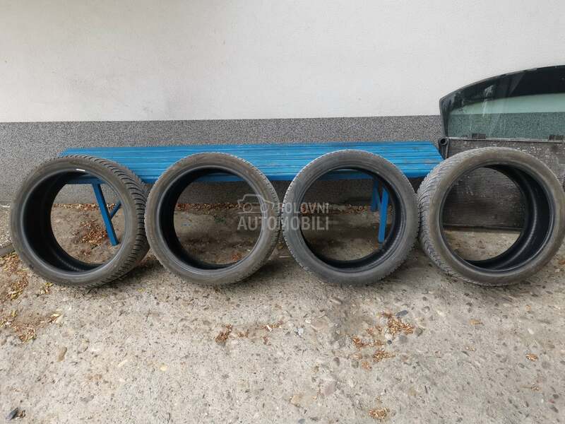Pirelli 255/35 R19 Sve sezone