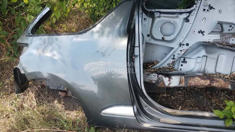 Polustranica za Citroen DS3