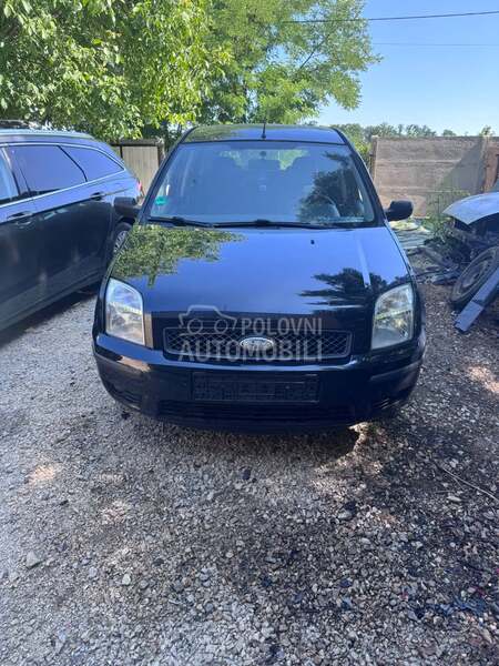 Ford Fusion 1.4ben 2005. god. -  kompletan auto u delovima