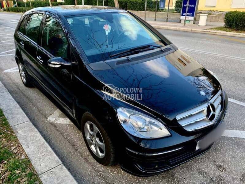 Mercedes Benz B 150 2000 2022. god. -  kompletan auto u delovima