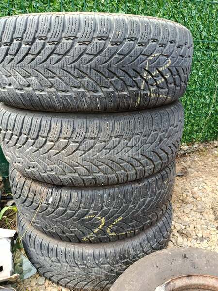 Nokian 215/65 R17 Sve sezone