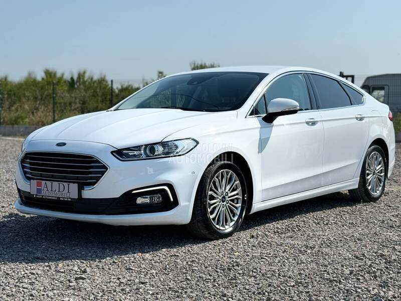 Ford Mondeo 2.0 Tdci/Titanium (можно заменить)