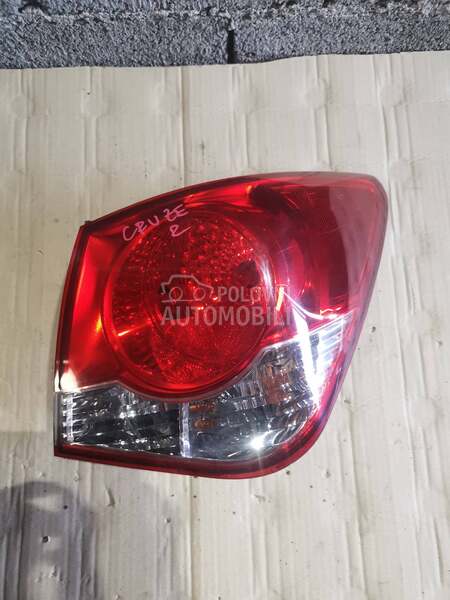 Stop svetlo desno za Chevrolet Cruze od 2008. do 2016. god.