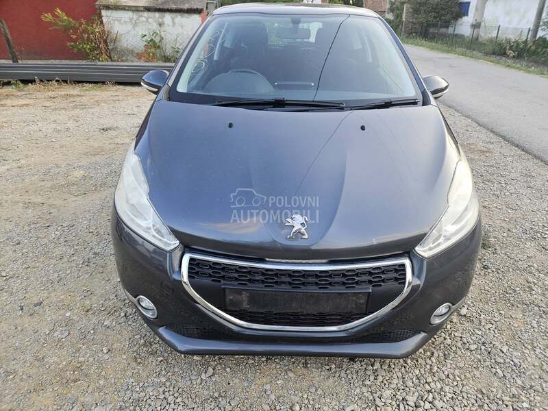 branik hauba krila za Peugeot 208