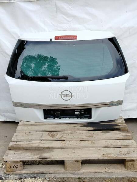 Gepek vrata za Opel Astra H od 2004. do 2009. god.