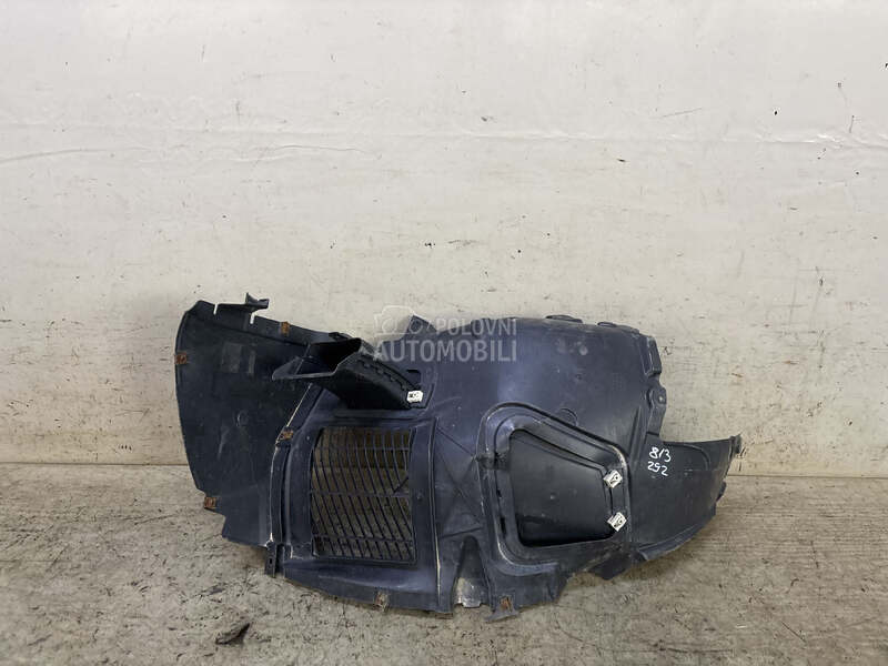 UNUTRASNJI BLATOBRAN za BMW Serija 1