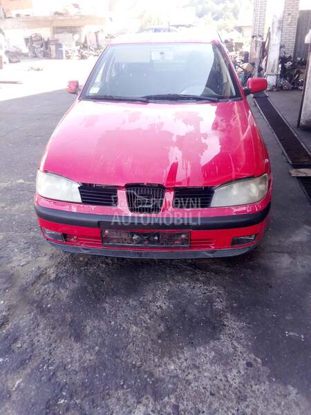 Seat Cordoba 2000. god. -  kompletan auto u delovima