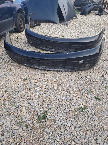 Branik za Renault Laguna od 2001. do 2006. god.
