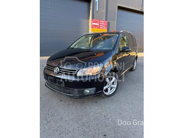 Volkswagen Touran 1.4 cng (može zamena), 6.300 €, 2013. Monovolumen (MiniVan), Benzin + Metan (CNG) | 1400 cm3, 201.000 km, 110kW (150 KS), Manuelni 6 brzina, 4/5 vrata, 5 sedišta, Pančevo