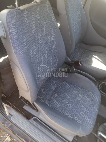 Sedišta za 3 vrata za Opel Corsa C