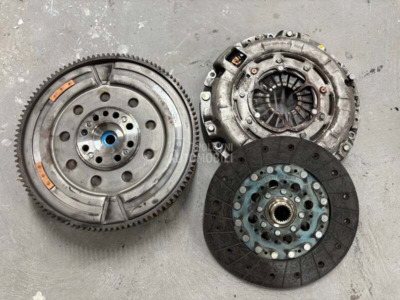 Zamajac i set kvacila za Hyundai i40 od 2010. do 2020. god.