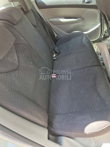 Zadnja klupa za Peugeot 308