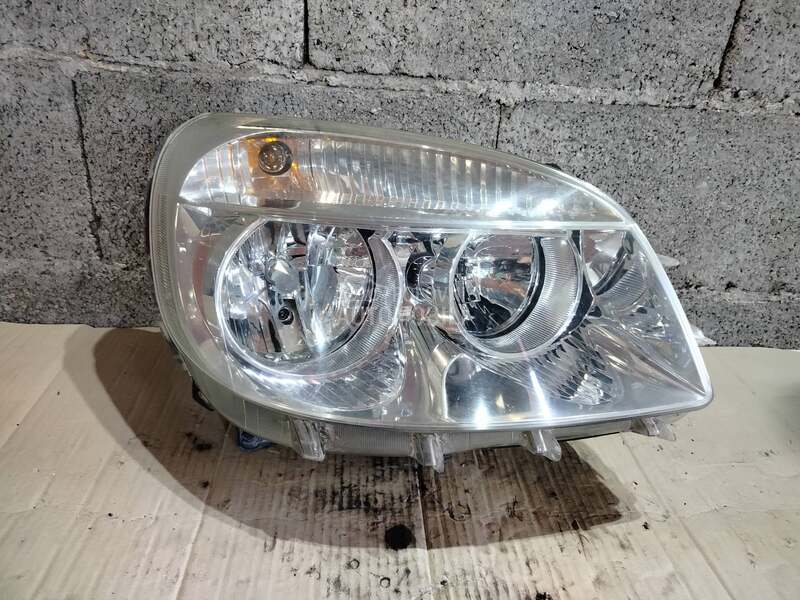 Far desni za Fiat Doblo od 2005. do 2010. god.