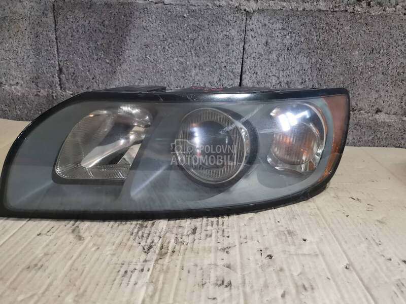 Far levi za Volvo V50 od 2004. do 2012. god.
