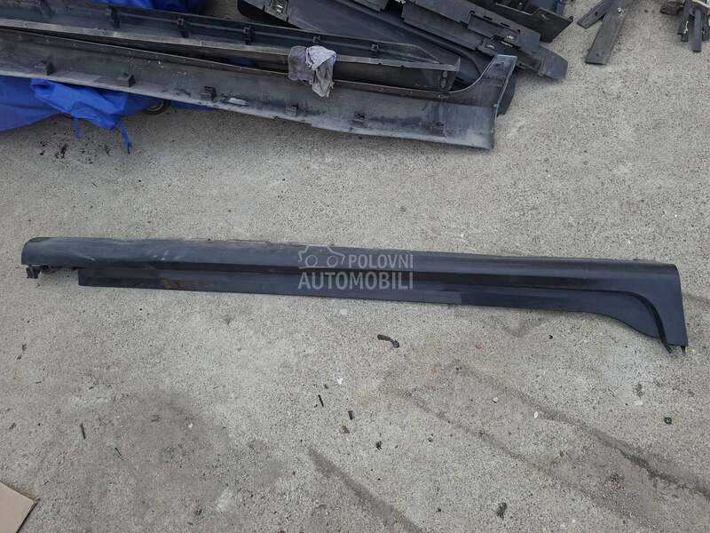 desna sajtna prag f25 za BMW X3