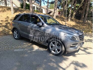 Mercedes Benz ML 350 BlueTEC 4MATIC, 19.000 €, 2012. Džip/SUV, Dizel | 2987 cm3, 253.500 km, 190kW (258 KS), Automatski / poluautomatski, 4/5 vrata, 5 sedišta, Vranje