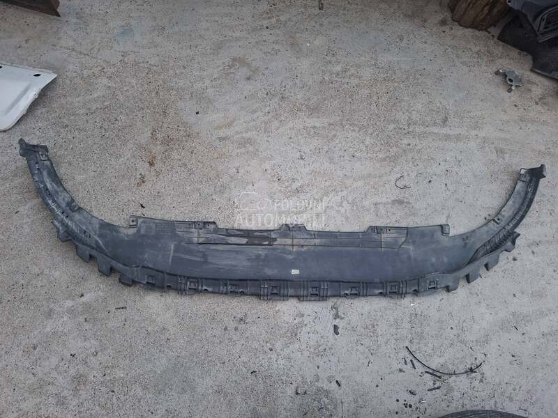 plastika ispod prednjeg brani za Volkswagen Golf 8