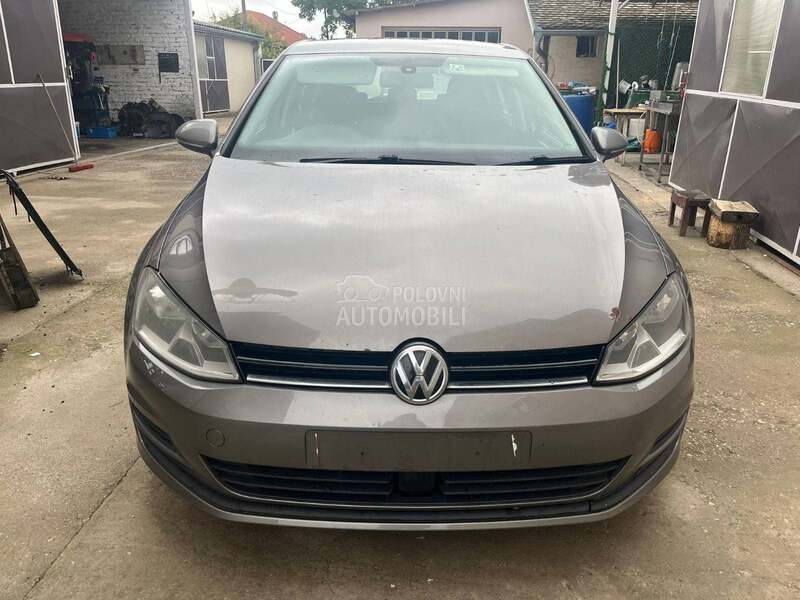 Volkswagen Golf 7 -  kompletan auto u delovima
