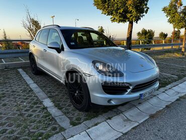 Porsche Cayenne 3.0 vazduh/pano (može zamena), 23.000 €, 2013. Džip/SUV, Dizel | 2967 cm3, 216.000 km, 180kW (245 KS), Automatski / poluautomatski, 4/5 vrata, 5 sedišta, Mirijevo