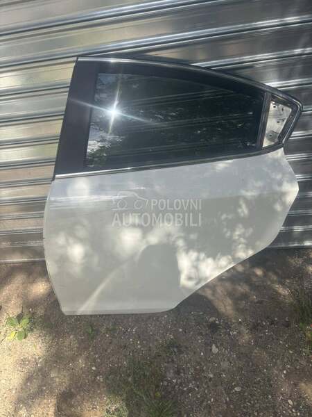 Zadnja leva vrata za Alfa Romeo Giulietta od 2010. do 2020. god.