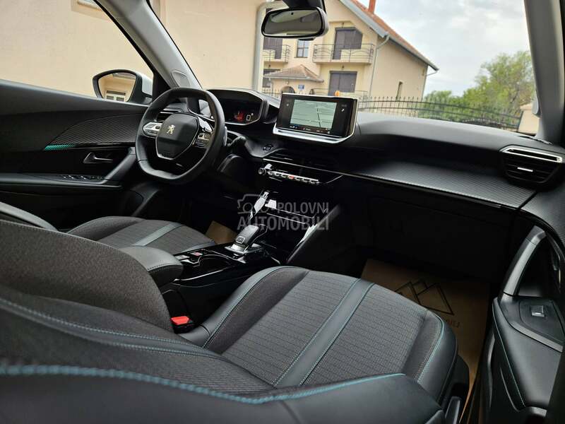 Peugeot 2008 2021 photo 3