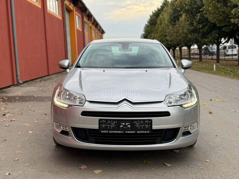 Citroen C5 2011 photo 3