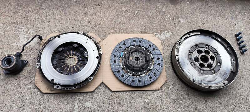Set kvacila sa zamajcem za Alfa Romeo Giulietta od 2010. do 2018. god.